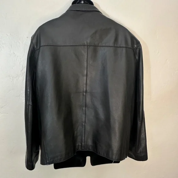 Andrew Marc Leather Jacket XL Gently worn 100% leather Zip in fleece liner